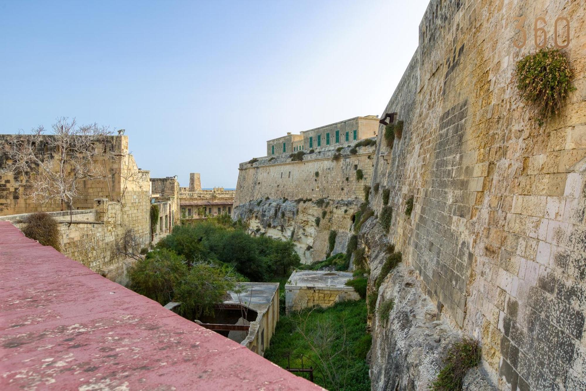 Comfortable 1Br Home With Maltese Balcony In Valletta By 360 Estates Buitenkant foto